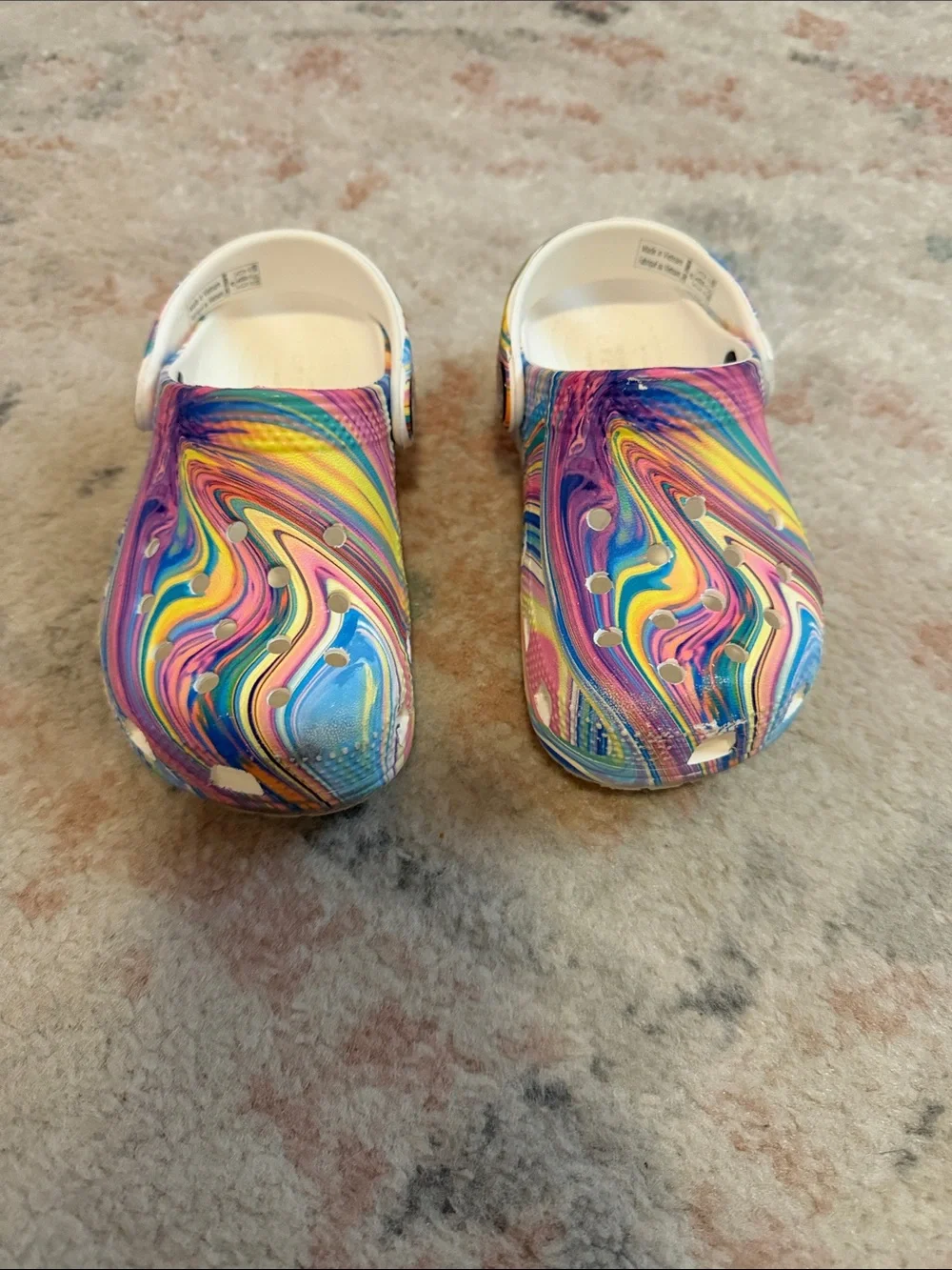 CROCS Kids Classic Clog in Multicolor Swirl (Purple, Yellow, Blue, Pink, White)